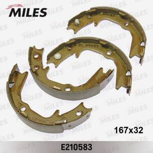 Тормозные колодки задние барабан MITSUBISHI GALANT EA# 96--, LANCER CS# 03--, OUTLANDER CU# 03--
