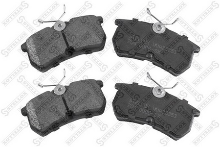 Тормозные колодки задние дисковые FORD FOCUS DAW, DBW 98-04